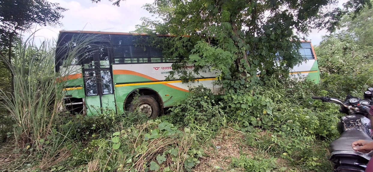 Drunk Man Steals Roadways Bus in Afzalgarh, Injures Several Before Arrest