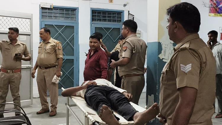 Rampur: ईद मिलादुन्नबी जुलूस के दौरान भिड़ंत, दो को लगी गोली, 20 दिन पहले भी दोनों पक्षों में हुई मारपीट