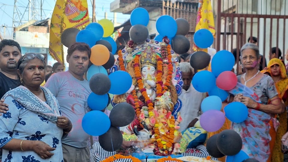 Ganesh visarjan in Hathras