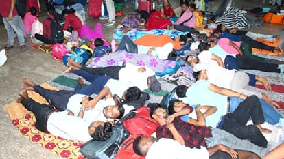 Jhansi: 71616 candidates will appear for PET exam at 39 centers, help desk has been set up
