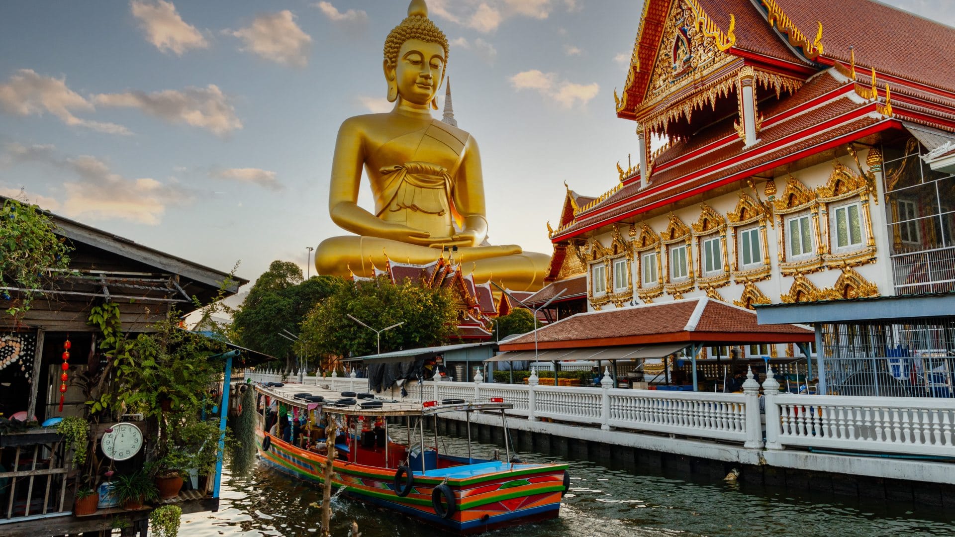 Travel Tips Going To Thailand Then Keep These Things In Mind While You Are Travelling Here in Hindi