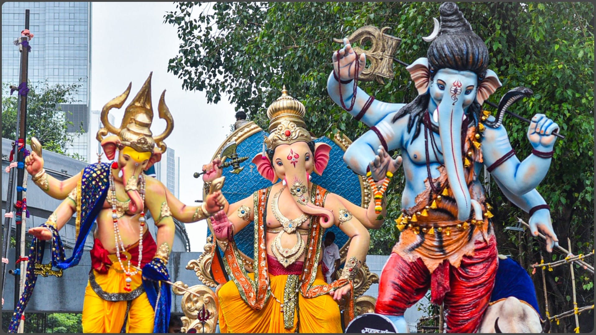 immersion of Lalbaugcha Raja idol- Four drown, 13 missing after Ganesh idol immersions in Maharashtra