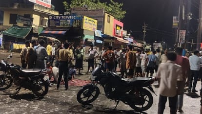 Meerut: Attackers came on seven bikes, entered the Ganesh Visarjan Yatra and killed the youth.