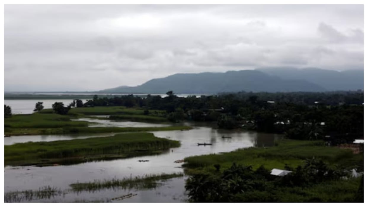 Brahmaputra Board drafts master plans to tackle floods erosion in northeast