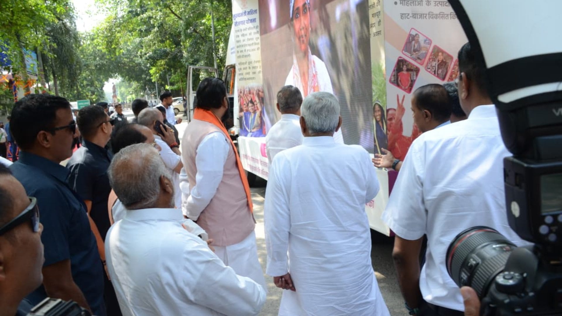 Mahila Rojgar Yojana Women in Bihar to Get ₹10,000 Know Eligibility and process to apply