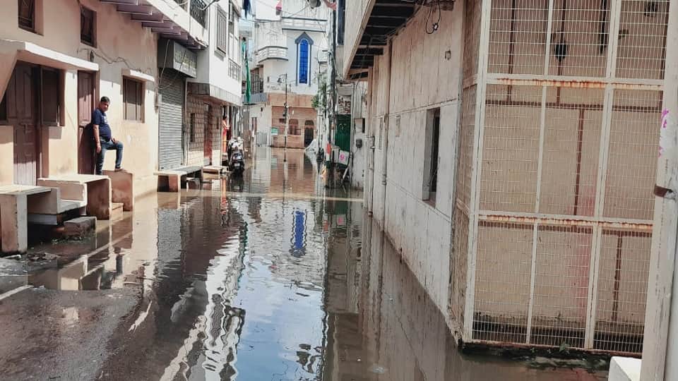 flood in mathura situation worst in mathura and vrindavan due to yamuna water rise