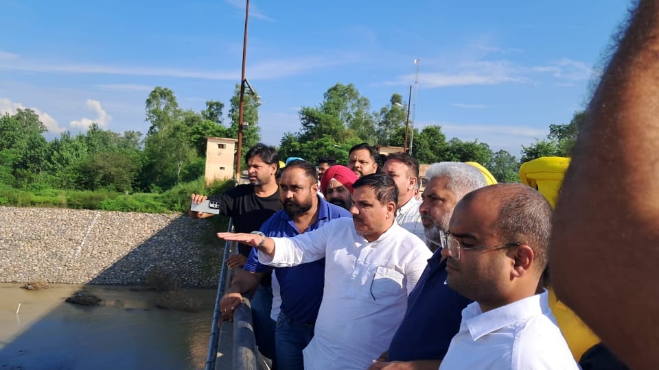 Punjab flood alert cabinet Minister at Ground Zero Harbhajan Singh ETO in Ajnala