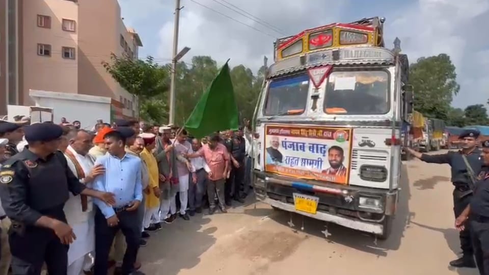 Haryana sent 15 trucks carrying relief material for Punjab and 10 for Himachal