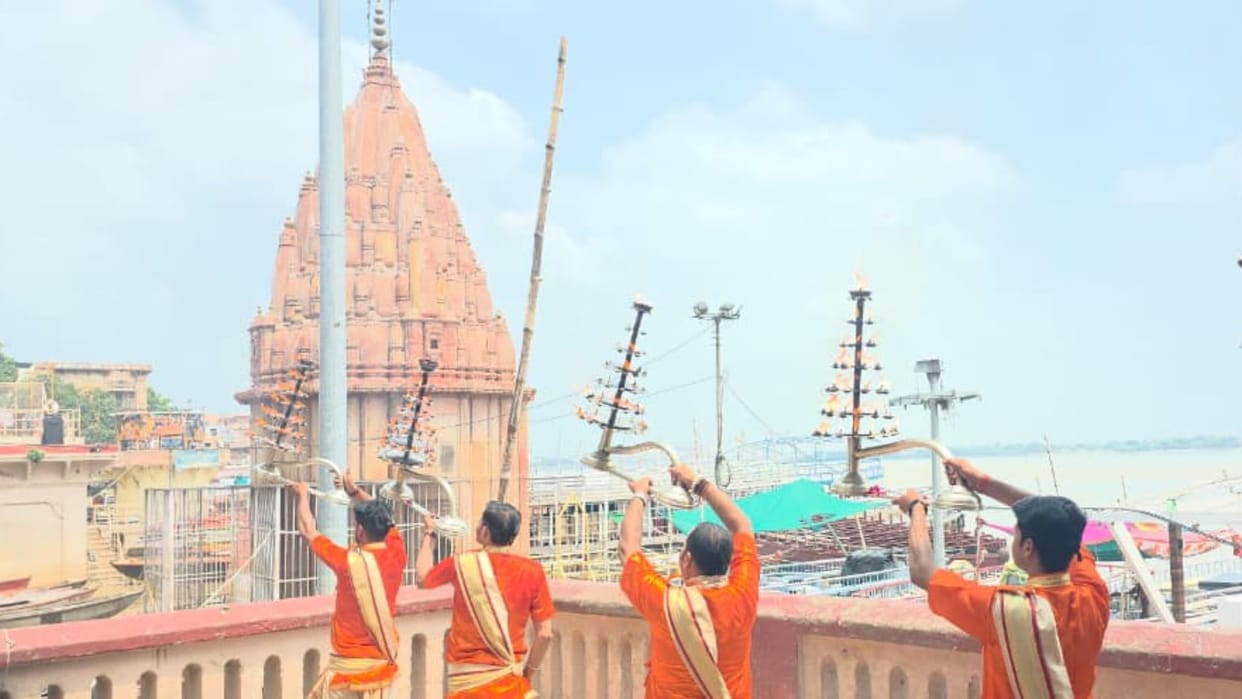 Chandra Grahan 2025 Ganga Aarti time changed on lunar eclipse happened during day for the fifth