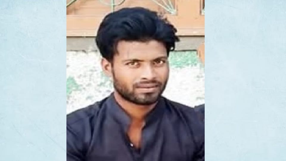 Aluminium artisan murder with sharp weapon in amroha accused had made several attacks on head, neck and face