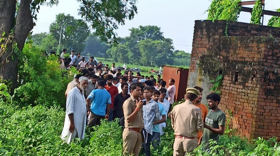 Aluminium artisan murder with sharp weapon in amroha accused had made several attacks on head, neck and face