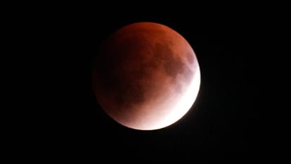 Lunar Eclipse Photos Blood Moon seen across India Chandra Grahan 2025 Earth shadow on moon know details