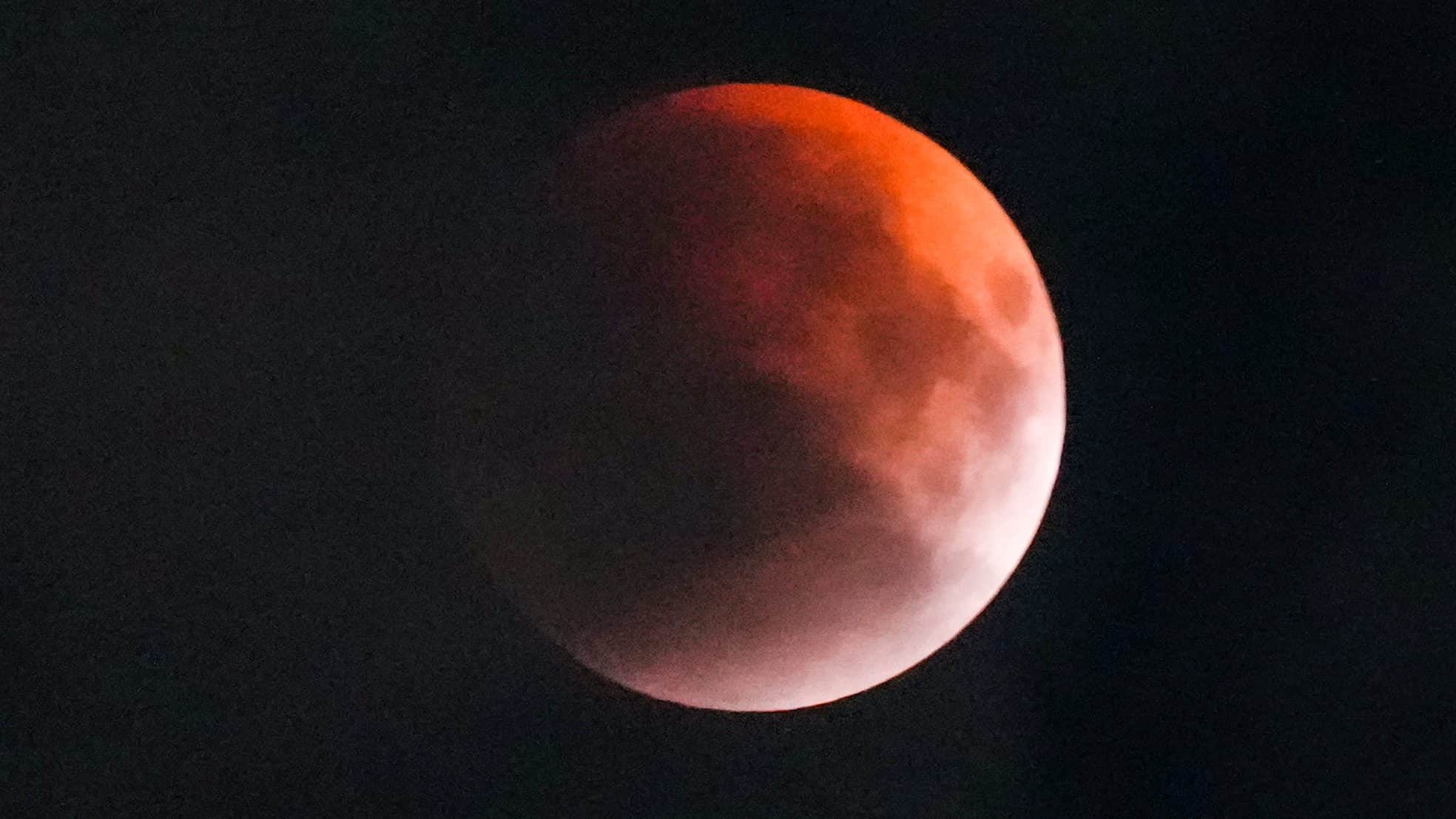 Chandra Grahan 2026 In India Date And Timing Lunar Eclipse 2026 Time And Other Important Information