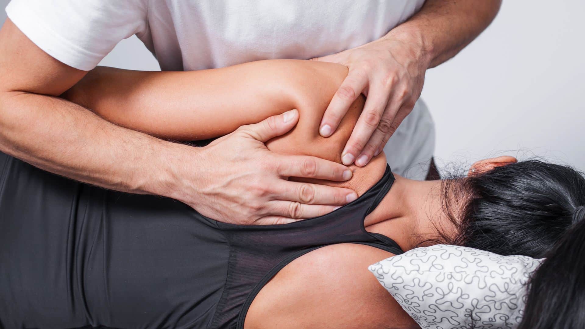 Home Remedies for Back Pain: Effective Natural Ways to Relieve Lower Back Strain and Stiffness