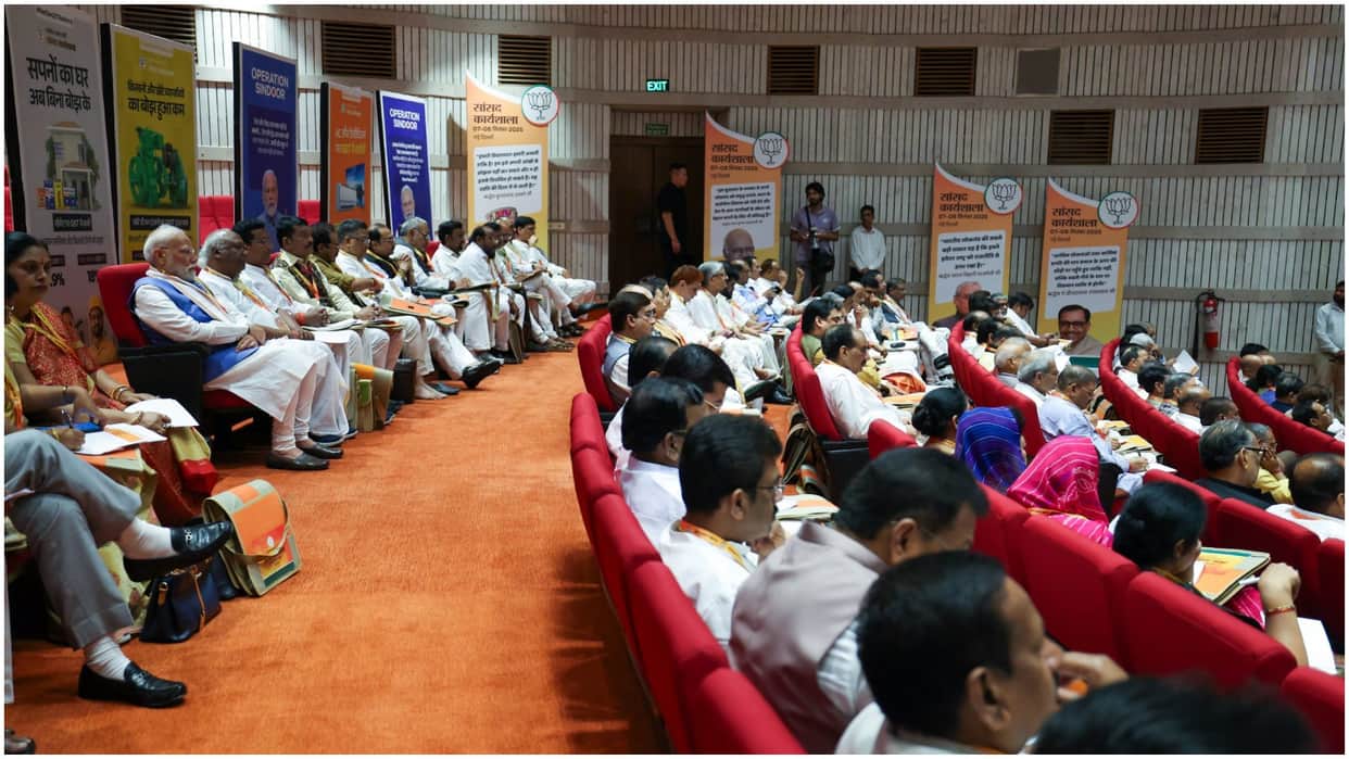 PM Modi urges MPs to innovate, stay grounded and strengthen grassroots connect in Sansad Karyashala