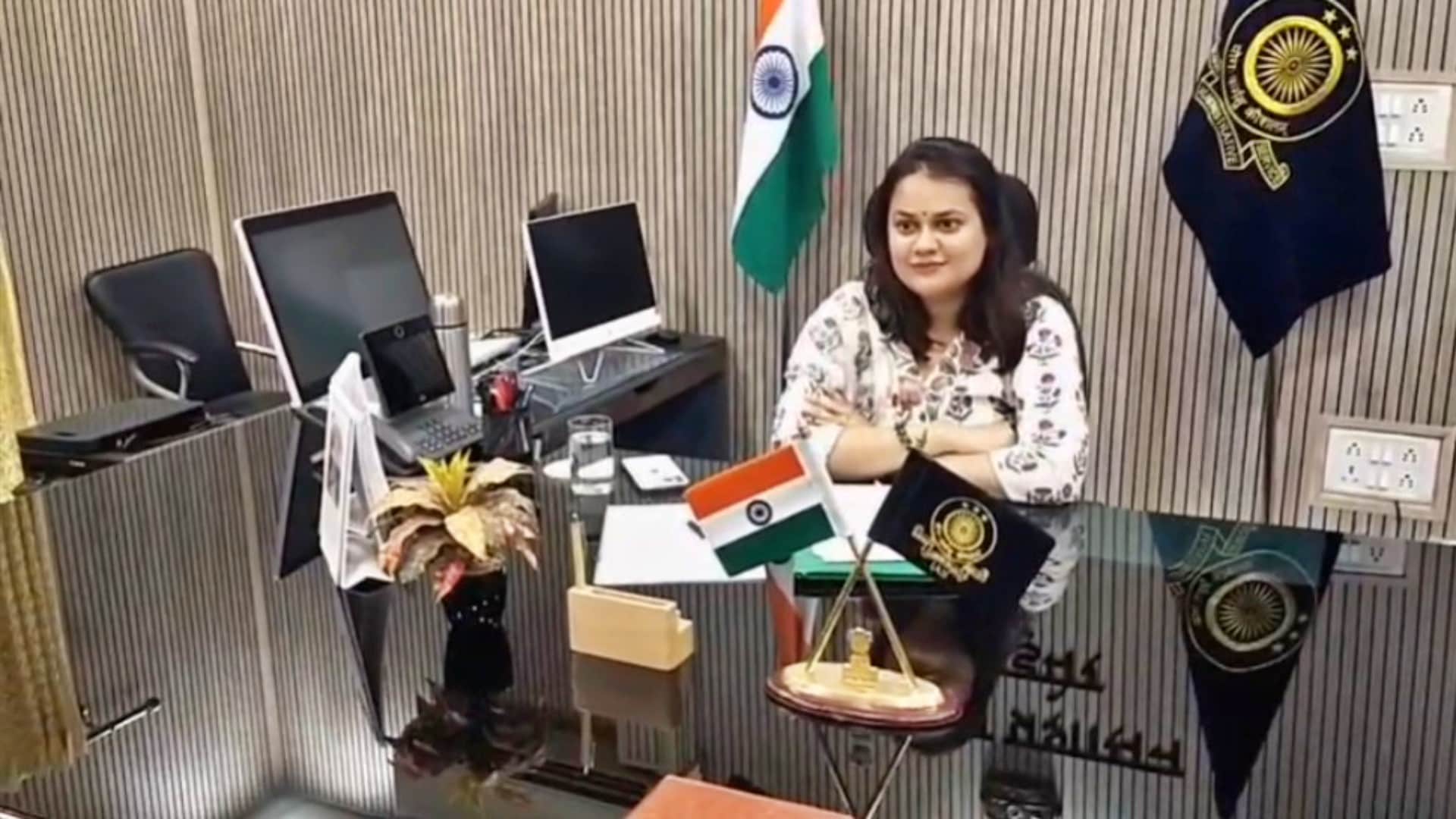 जिला कलेक्टर टीना डाबी