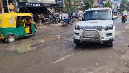 Bad roads increased the problems of the people, the danger increased further during the rainy season
