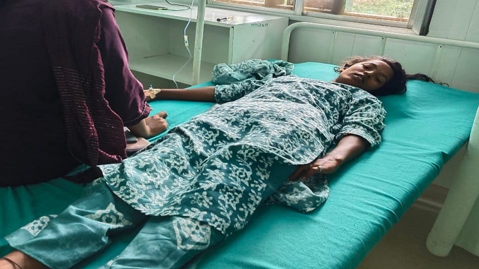 During the event of Vikasit Chhattisgarh ceiling fell on the head of a student victim admitted in hospital in
