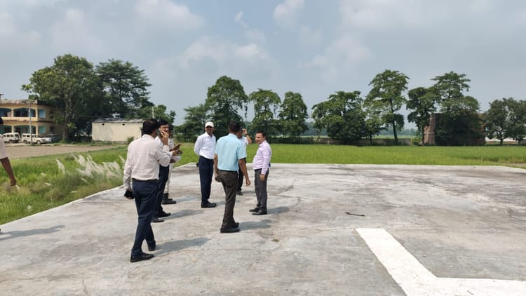 Bihar: शिवहर में सीएम नीतीश कुमार के आगमन को लेकर प्रशासनिक तैयारी तेज, हेलीपैड का डीएम ने किया निरीक्षण