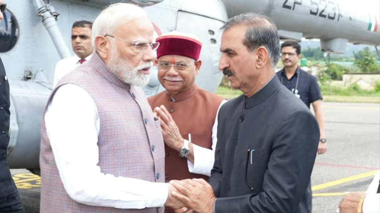 PM Modi Himachal Pradesh Visit live Review Flood Situation Relief Operation HP News in Hindi