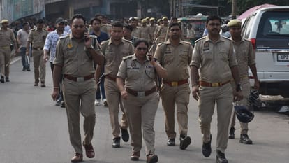 ्Moradabad: Three bullets were fired at the history sheeter, one hit him in chest, other hit him in chest