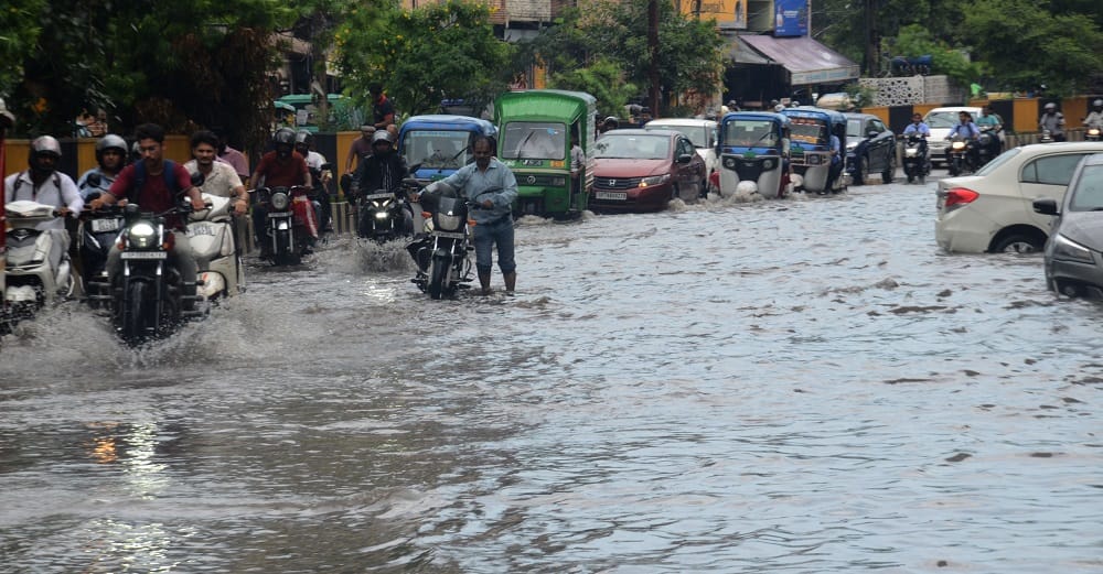 Heavy rain is expected in Purvanchal and Madhyanchal from today.