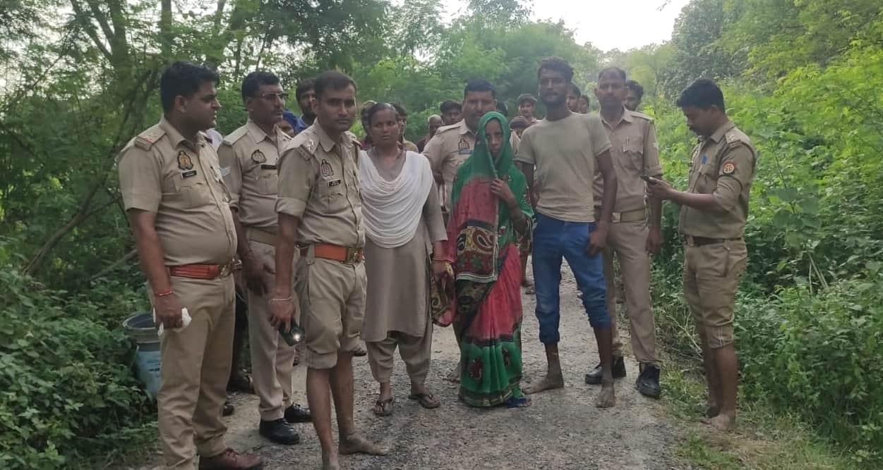 Kanpur Murder Lovers right hand was cut off he could not use the weapon wife killed him with multiple blows