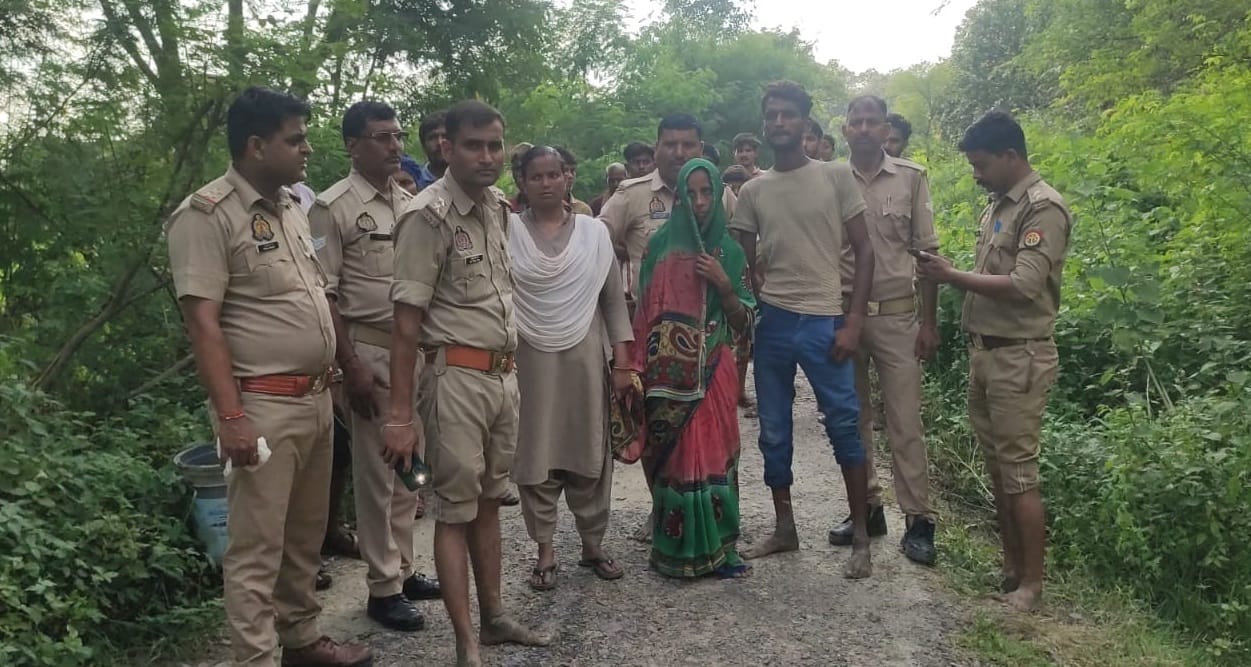 Kanpur Murder Lovers right hand was cut off he could not use the weapon wife killed him with multiple blows