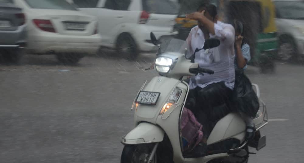 Kanpur Weather shift due to monsoon reentry intermittent heavy downpour heavy rain alert issued for three days