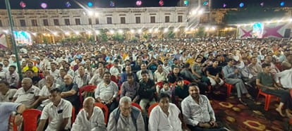 Baraut: Kumar Vishwas sets the stage ablaze at 52nd All India Kavi Sammelan with poetic revolution