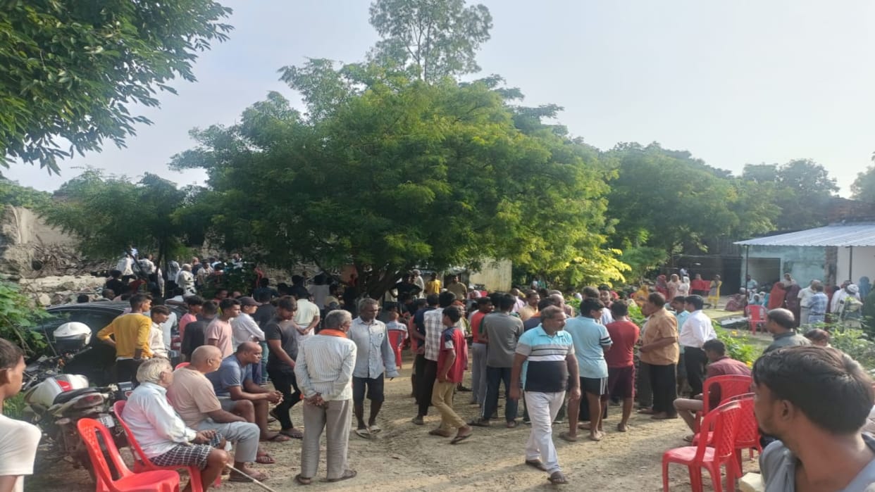 Elderly couple died due to collapse of kutcha house in Meja, grandson seriously injured