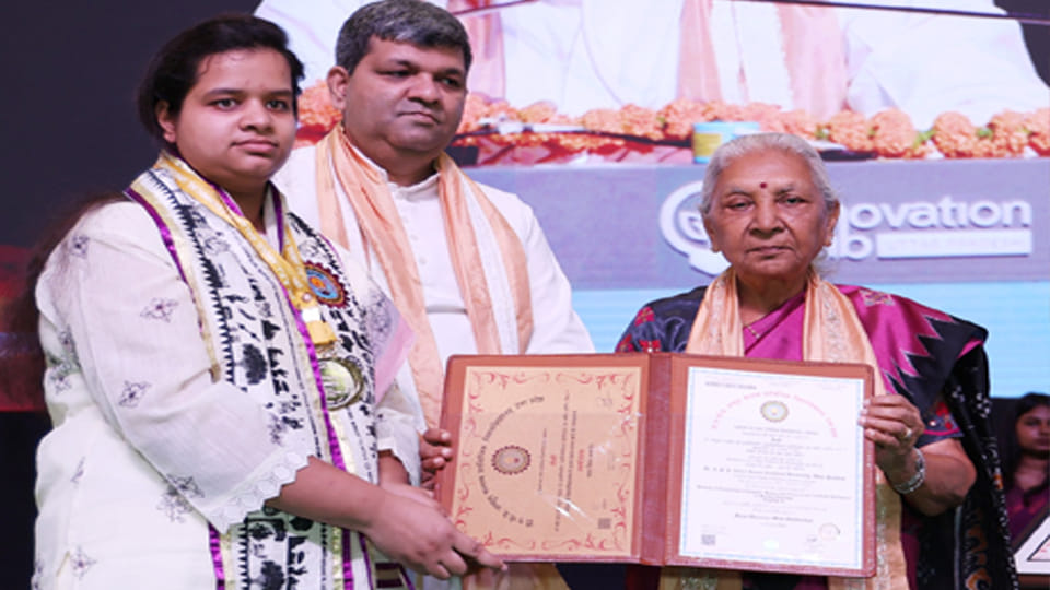 Kanpur: PSIT's Nancy gets Chancellor's Gold Medal, Governor honours her at AKTU convocation