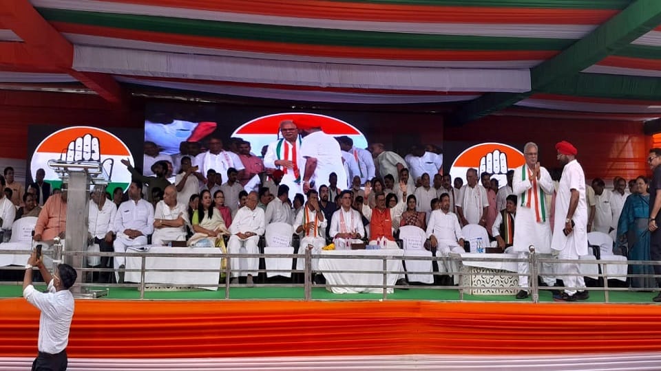 Congress vote thief gaddi chhod campaign many big leaders including Sachin Pilot and Bhupesh Baghel were prese