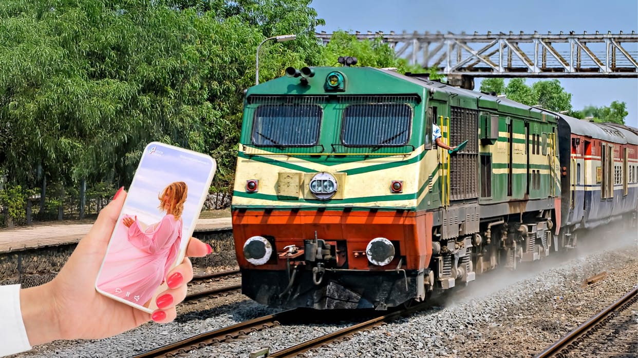 Indian Railways Watching reels in train can lead to fine Rain Mein Reel Dekhne Par Kitna Jurmana Lag Sakta Hai