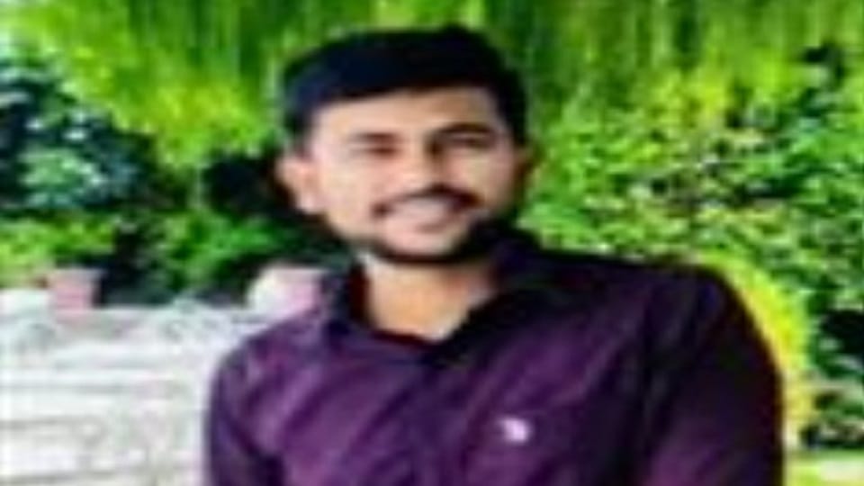 Bareilly student commits suicide in IIM Udaipur, management says- suicide, father accuses of murder