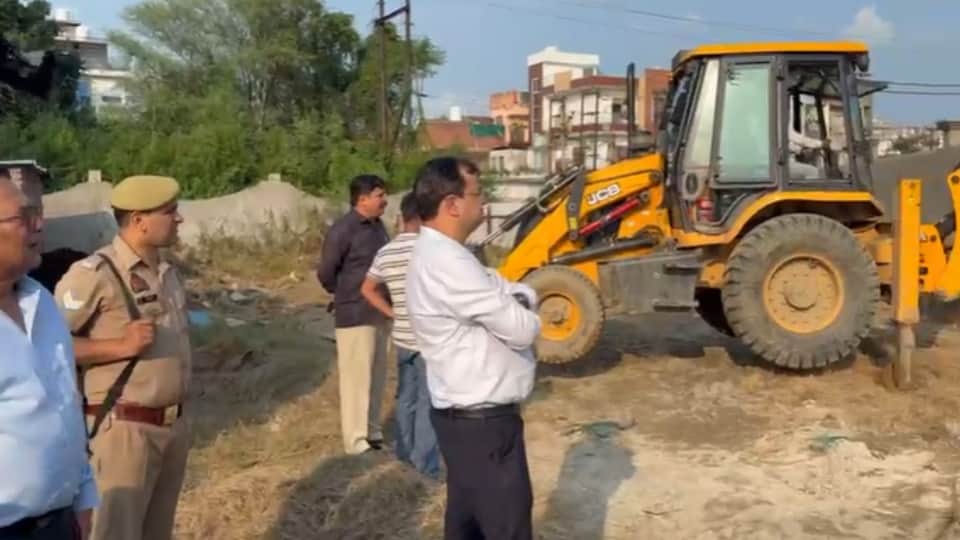 Meerut: Illegal Construction at Abdullah Residency Demolished, Case Filed Against Owners