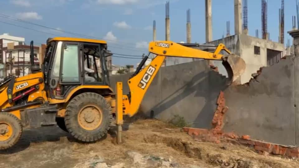 Meerut: Illegal Construction at Abdullah Residency Demolished, Case Filed Against Owners