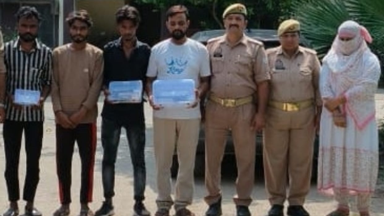 Attempt to kidnap the only son of a teacher couple five accused arrested in Bareilly