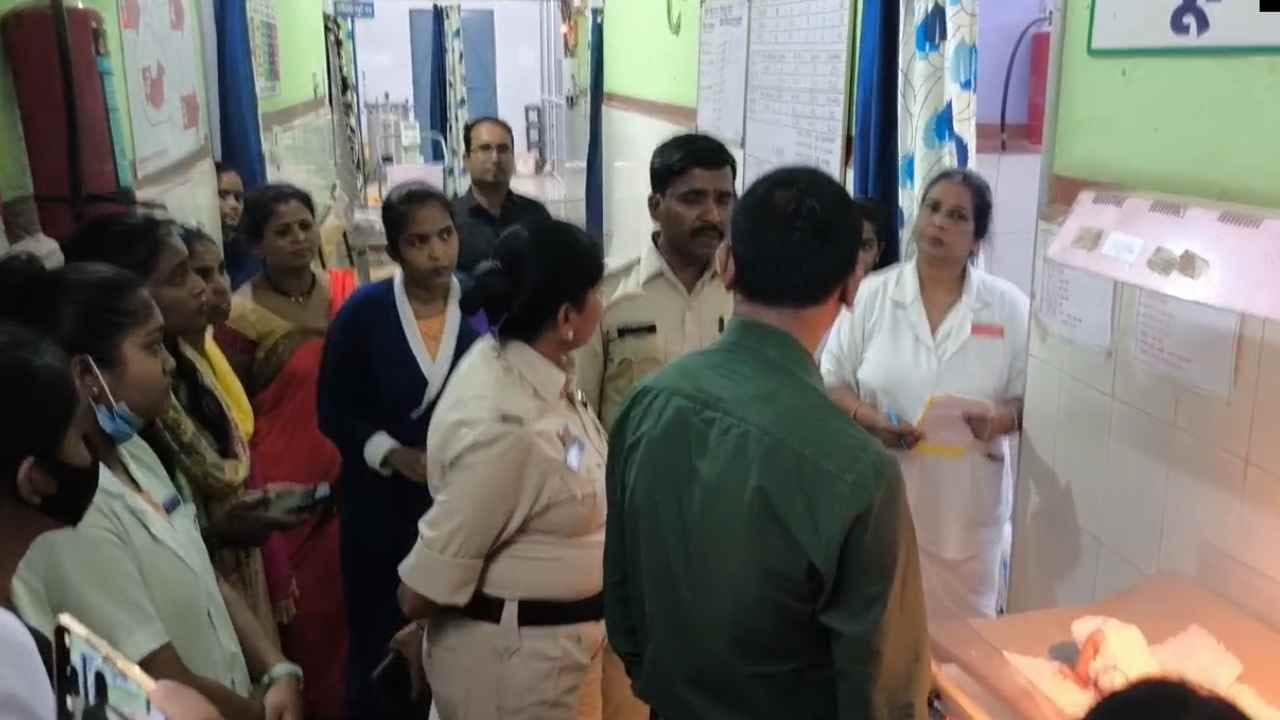 अस्पताल में नवजात का चल रहा इलाज