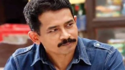 atul kulkarni birthday biography awards career family best movies in hindi