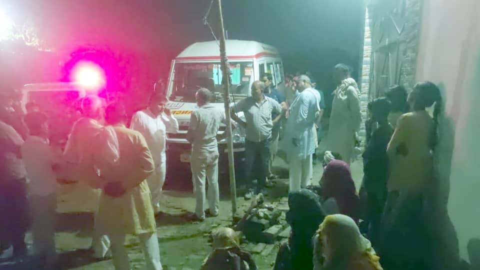 Baghpat Murder News Mother Kills Three Daughters While Father Slept Outside Know Full News in Hindi