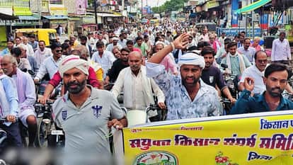Baran Farmers protest crop damage wrong report says no vote if no loan waiver insurance claim compensation