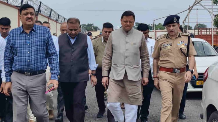 PM Modi Dehradun Visit: तैयारियों का जायजा लेने पहुंचे सीएम धामी, कल समीक्षा बैठक करेंगे प्रधानमंत्री