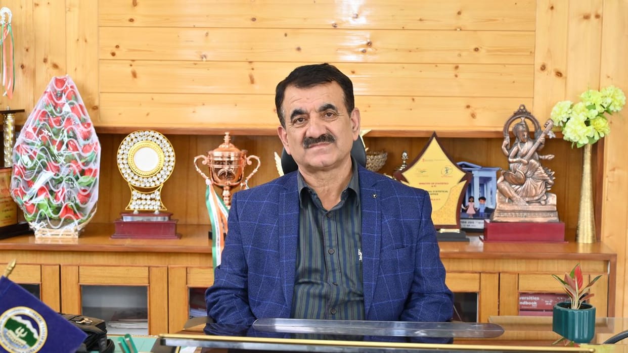 HPU VC Mahavir Singh Said Researchers will find out causes of natural disasters