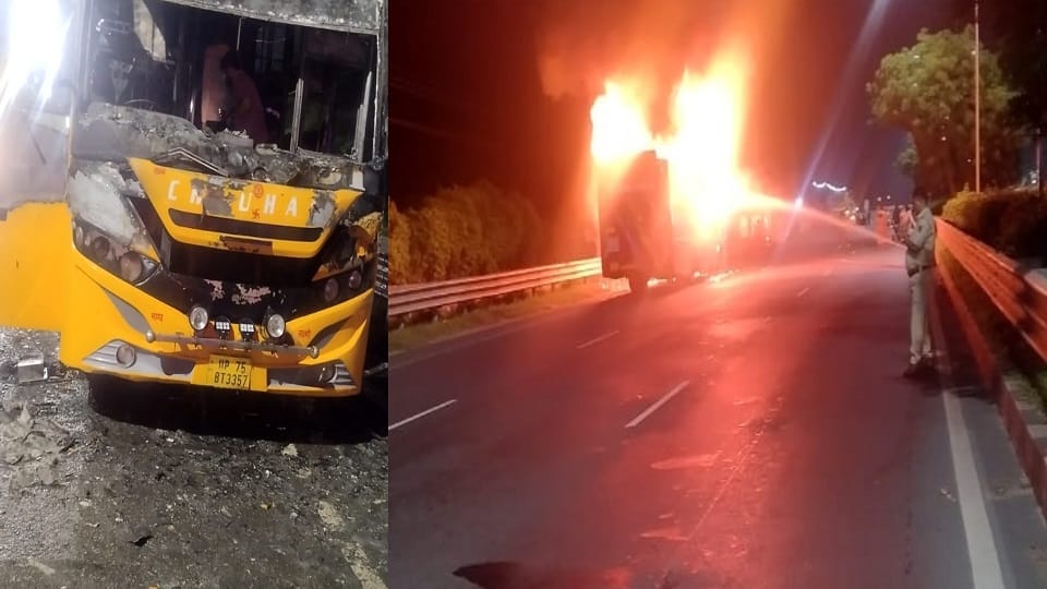 Delhi-Mainpuri Sleeper AC Bus Catches Fire Near Tundla Passengers Escape