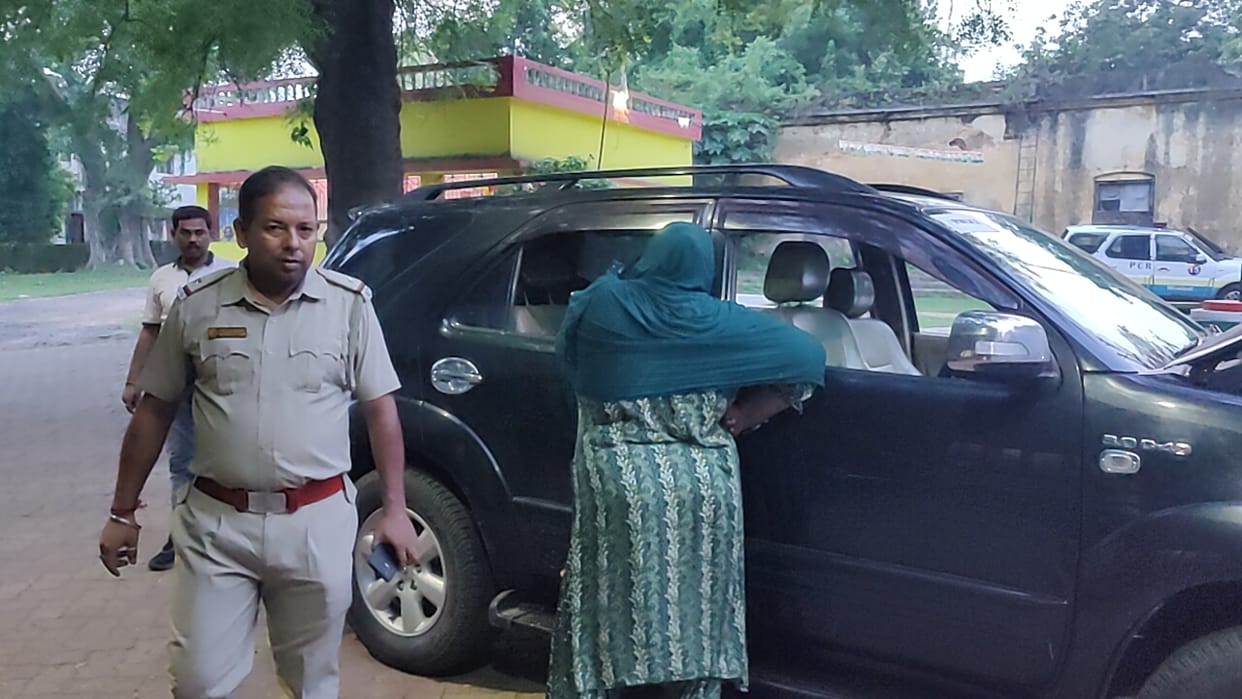 Jharkhand: Dhanbad youth caught cheating a woman by posing as a CBI officer, arrested by Bengal Police