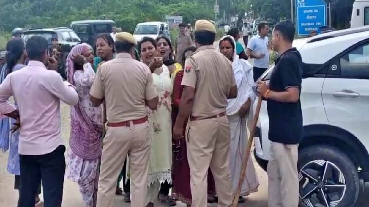 Kotputli Behror Crime: Kinnar Guru Madhu Sharma shot dead in broad daylight, tension spread