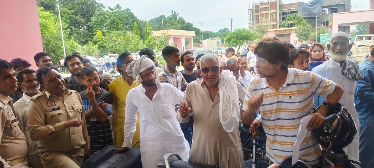 Shamli District Hospital strike after attack on nursing officer, patients suffer