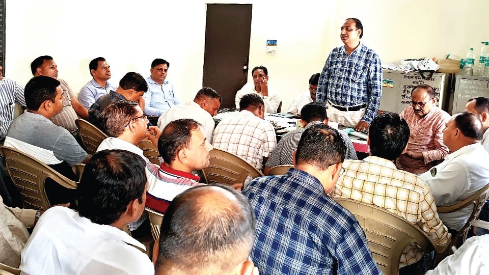 UP: The sword of TET hangs over two thousand teachers of Moradabad, now the challenge of examination
