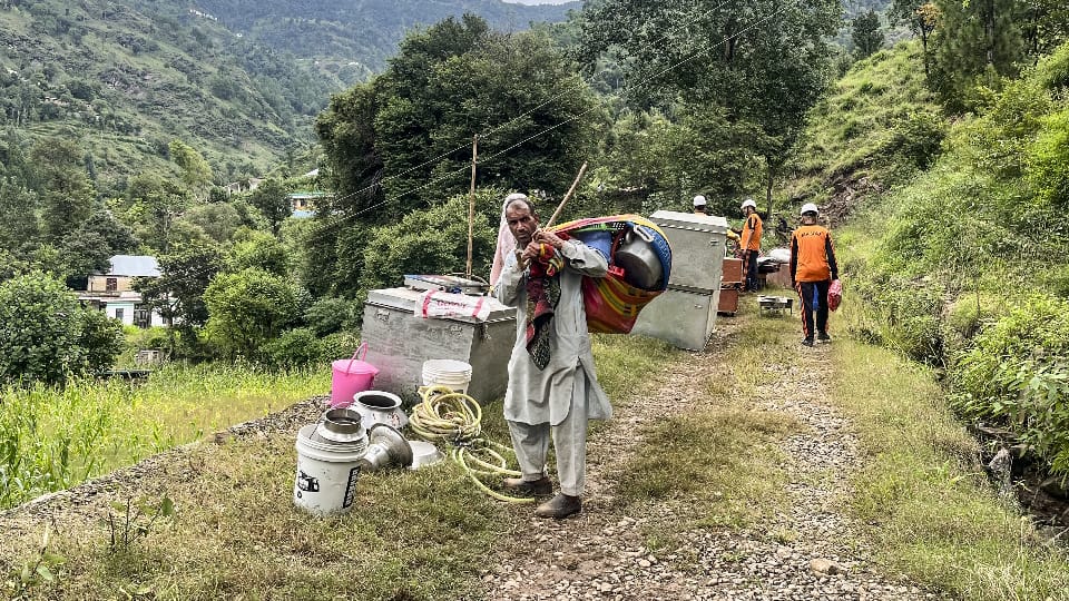 Jammu news The series of landslides in Poonch is not stopping 50 houses destroyed bodies seen outside graves